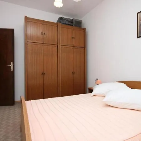 Stipe Apartment