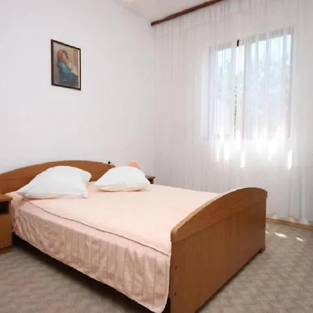 Stipe Apartment *