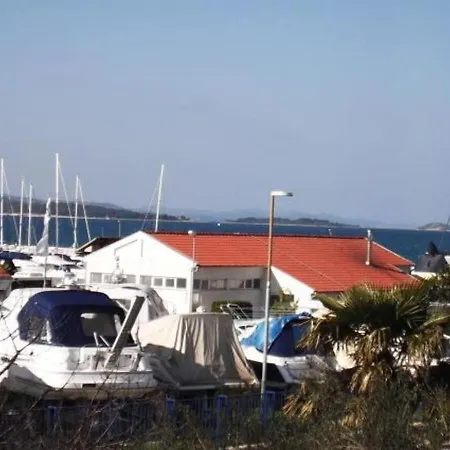 Stipe - Free Parking Apartment Biograd Na Moru